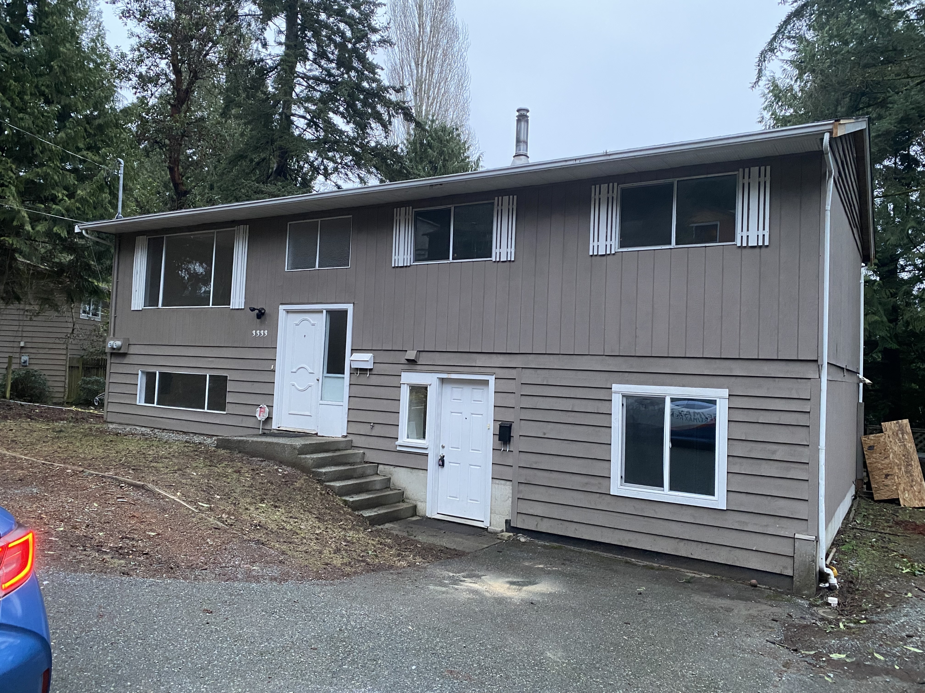 3333 Smugglers Hill Drive - Lower